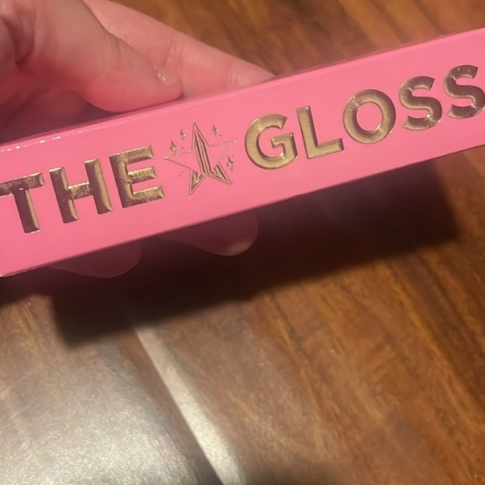 Jeffree Star The Gloss Shockwave - Soft Bronze with a pink shift - Picture 4 of 4
